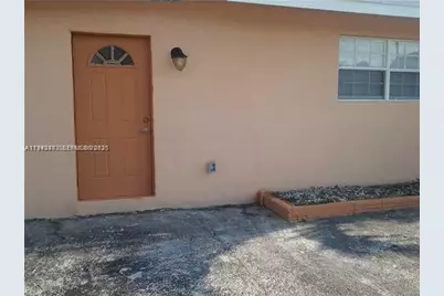 2020 NE 26 St #S, Fort Lauderdale, FL 33305 - Photo 2