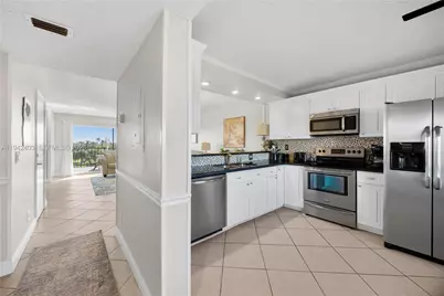 275 Palm Ave #A407, Jupiter, FL 33477 - Photo 6