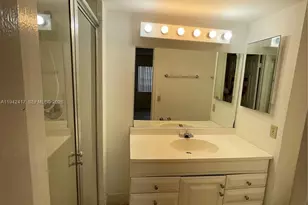 426 NE 210th Cir Terrace, Miami, FL 33179 - Photo 22