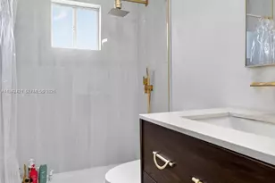 18752 NW 84th Pl., Hialeah, FL 33015 - Photo 16