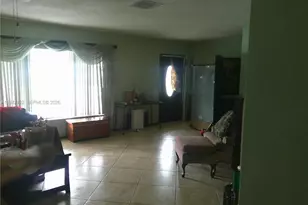 7422 NW 70th Ave, Tamarac, FL 33321 - Photo 2