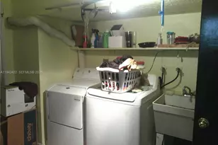 7422 NW 70th Ave, Tamarac, FL 33321 - Photo 12