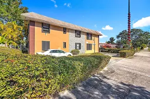 2335 NE 172nd St, North Miami Beach, FL 33160 - Photo 2