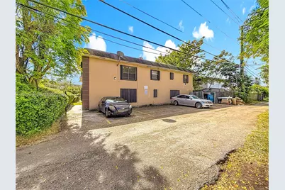 2335 NE 172nd St #3, North Miami Beach, FL 33160 - Photo 34