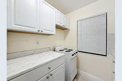2335 NE 172nd St #3, North Miami Beach, FL 33160 - Photo 26