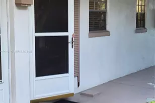 148 Yacht Club Dr, North Palm Beach, FL 33408 - Photo 2