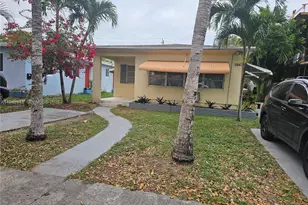 1947 Funston St, Hollywood, FL 33020 - Photo 2