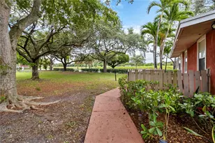 7144 Southgate Blvd, Tamarac, FL 33321 - Photo 30