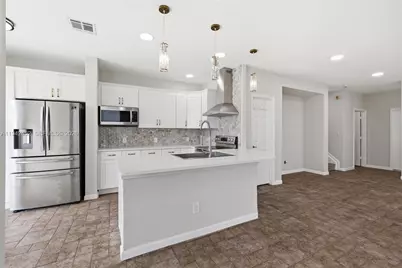 3059 Laurel Ridge Cir, Riviera Beach, FL 33404 - Photo 2