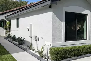 2478 SW 177th Ave, Miramar, FL 33029 - Photo 2