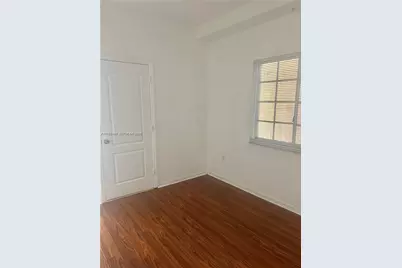 17405 NW 75th Pl #108, Hialeah, FL 33015 - Photo 14