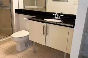 31 SE 5th St, Miami, FL 33131 - Photo 20