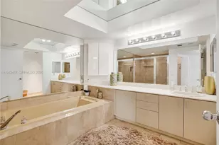 1000 E Island Blvd, Aventura, FL 33160 - Photo 32
