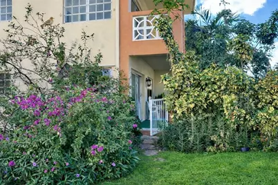 11840 NE 19th Dr #9, North Miami, FL 33181 - Photo 2