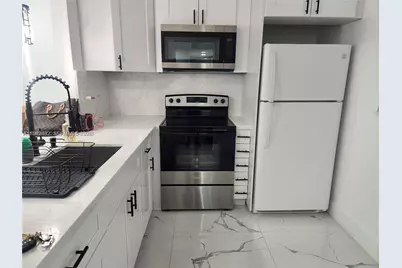 5001 NW 34th St #305, Lauderdale Lakes, FL 33319 - Photo 2