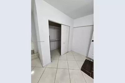 110 W 53rd St #A, Hialeah, FL 33012 - Photo 6