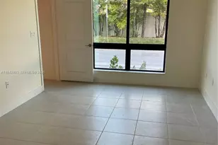 8001 NW 41st St, Doral, FL 33166 - Photo 18