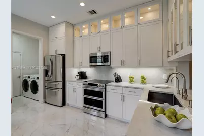 963 S Harbor Vw S, Hollywood, FL 33019 - Photo 14