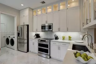 963 S Harbor Vw S, Hollywood, FL 33019 - Photo 14