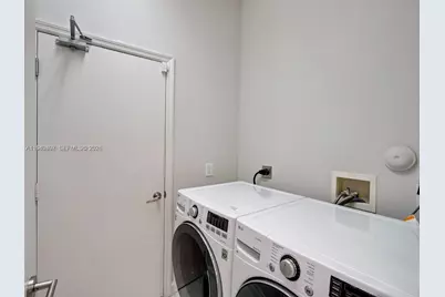 963 S Harbor Vw S, Hollywood, FL 33019 - Photo 32