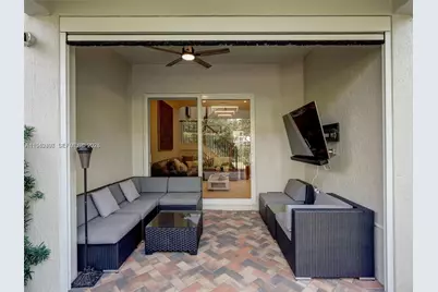 963 S Harbor Vw S, Hollywood, FL 33019 - Photo 10