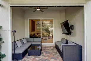 963 S Harbor Vw S, Hollywood, FL 33019 - Photo 10