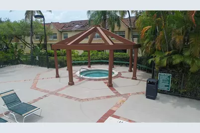 18328 NW 68th Ave #P, Hialeah, FL 33015 - Photo 24