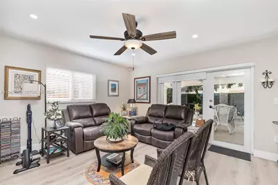 1804 SW 104th Ct, Miami, FL 33165 - Photo 10