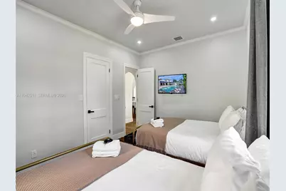 1128 Tyler St, Hollywood, FL 33019 - Photo 34