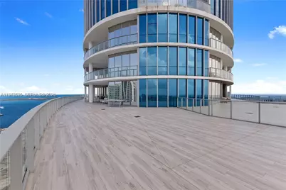 851 NE 1st Ave #5201, Miami, FL 33132 - Photo 24