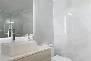 2017 S Ocean Dr, Hallandale Beach, FL 33009 - Photo 28