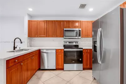 3186 SW 129th Ter #113, Miramar, FL 33027 - Photo 2