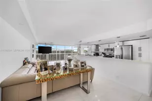 600 Parkview Dr, Hallandale Beach, FL 33009 - Photo 2