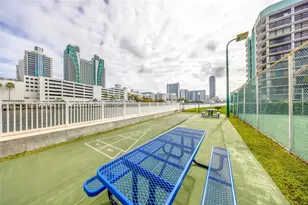 600 Parkview Dr, Hallandale Beach, FL 33009 - Photo 54