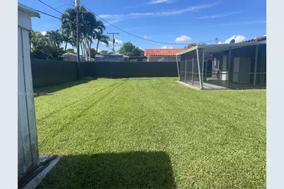 11080 SW 62nd Ter, Miami, FL 33173 - Photo 4