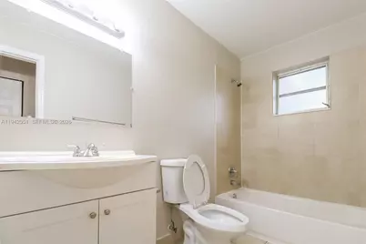 4180 NW 34th Way, Lauderdale Lakes, FL 33309 - Photo 12