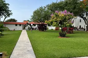 8701 SW 141st St, Palmetto Bay, FL 33176 - Photo 16