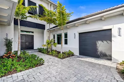 9281 Coral Isles Cir, Palm Beach Gardens, FL 33412 - Photo 4