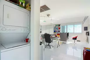 92 SW 3rd St, Miami, FL 33130 - Photo 16