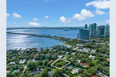 530 Melaleuca Ln, Miami, FL 33137 - Photo 26