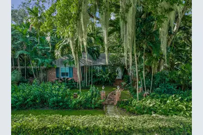 530 Melaleuca Ln, Miami, FL 33137 - Photo 2