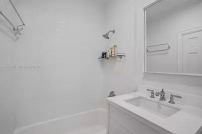 530 Melaleuca Ln, Miami, FL 33137 - Photo 24