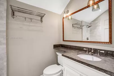 530 Melaleuca Ln, Miami, FL 33137 - Photo 20