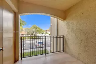 11600 SW 2nd St, Pembroke Pines, FL 33025 - Photo 32