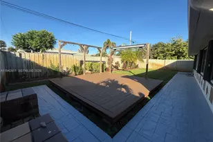 1721 NE 48th Ct, Fort Lauderdale, FL 33334 - Photo 2