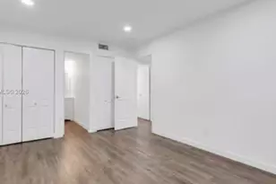4841 NW 7th St, Miami, FL 33126 - Photo 30