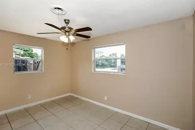 351 SW 31st Ave, Fort Lauderdale, FL 33312 - Photo 8