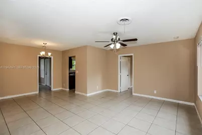 351 SW 31st Ave, Fort Lauderdale, FL 33312 - Photo 2