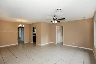 351 SW 31st Ave, Fort Lauderdale, FL 33312 - Photo 2