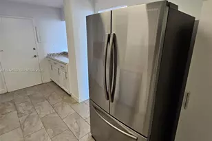 7135 Collins Ave, Miami Beach, FL 33141 - Photo 4